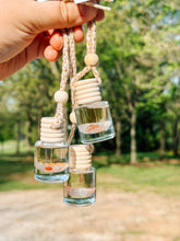 Load image into Gallery viewer, CAR FRAGRANCE DIFFUSER