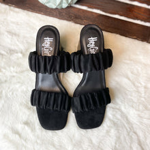 Load image into Gallery viewer, CORKYS TROPIC LIKE ITS HOT HEEL