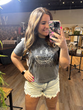 Load image into Gallery viewer, MAMA LONG CROP GRAPHIC TEE