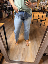 Load image into Gallery viewer, FLYING MONKEY TIFFANY HIGH RISE ANKLE STRAIGHT CROP JEAN