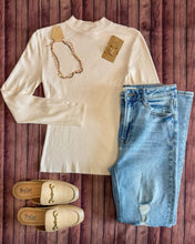 Load image into Gallery viewer, CREAM MOCK NECK KNIT TOP