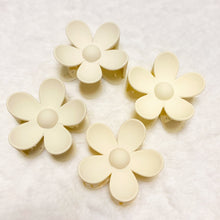 Load image into Gallery viewer, LARGE FLOWER CLAW CLIPS