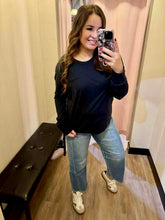 Load image into Gallery viewer, BLACK POCKET LONG SLEEVE