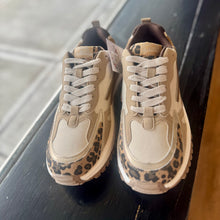 Load image into Gallery viewer, BLOWFISH LEOPARD SNEAKER