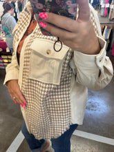 Load image into Gallery viewer, NEUTRAL CORDUROY HOUNDSTOOTH SHACKET