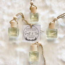 Load image into Gallery viewer, CAR FRAGRANCE DIFFUSER