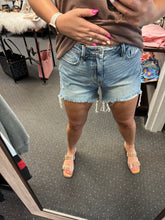 Load image into Gallery viewer, JUDY BLUE MINDY RIGID MAGIC SHORTS