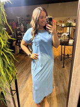Load image into Gallery viewer, HEATHERED BLUE MIDI DRESS