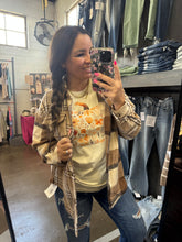 Load image into Gallery viewer, FLORAL PUMPKIN GRAPHIC TEE