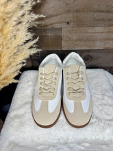 Load image into Gallery viewer, OUTWOODS IVORY SNEAKERS