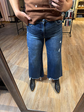 Load image into Gallery viewer, RISEN ERICA HIGH RISE WIDE CROP