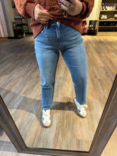 Load image into Gallery viewer, VERVET MORGAN HIGH RISE TAPERED STRAIGHT JEAN