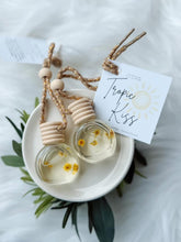 Load image into Gallery viewer, CAR FRAGRANCE DIFFUSER