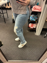 Load image into Gallery viewer, HIDDEN ZOEY MOM JEAN