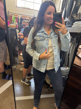 Load image into Gallery viewer, LISA DISTRESSED DENIM JACKET
