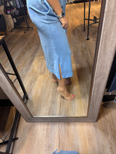 Load image into Gallery viewer, HEATHERED BLUE MIDI DRESS