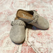 Load image into Gallery viewer, VERY G IRIS BRAIDED CLOG
