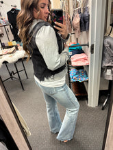 Load image into Gallery viewer, HOODED DENIM JACKET