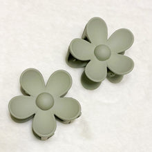 Load image into Gallery viewer, LARGE FLOWER CLAW CLIPS