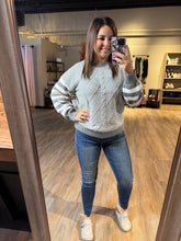 Load image into Gallery viewer, DIAMOND STRIPE SWEATER