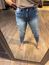 Load image into Gallery viewer, LOVERVET SARAH HIGH RISE SKINNY JEAN