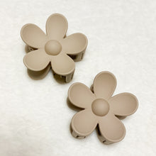 Load image into Gallery viewer, LARGE FLOWER CLAW CLIPS