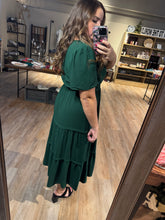 Load image into Gallery viewer, EMERALD MAXI DRESS