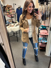 Load image into Gallery viewer, RISEN CAMEL ANORAK JACKET