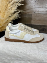 Load image into Gallery viewer, OUTWOODS IVORY SNEAKERS