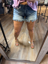 Load image into Gallery viewer, KANCAN ALEXIS SHORTS