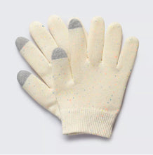 Load image into Gallery viewer, KITSCH MOISTURIZING SPA GLOVES