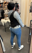 Load image into Gallery viewer, HOODED DENIM JACKET