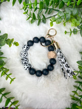 Load image into Gallery viewer, SILICONE KEYRINGS