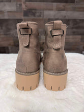 Load image into Gallery viewer, VERY G TAUPE PASADENA BOOT