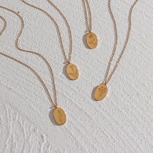 Load image into Gallery viewer, BIRTH FLOWER ENGRAVED NECKLACE