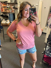 Load image into Gallery viewer, FITTED BASIC TEE