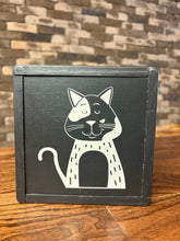 Load image into Gallery viewer, 6x6 ANIMAL SIGNS
