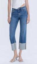 Load image into Gallery viewer, VERVET TERESA CROP STRAIGHT JEANS
