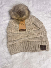 Load image into Gallery viewer, CC FUR POM BEANIE
