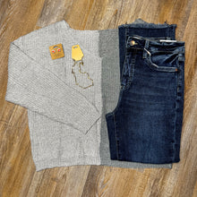 Load image into Gallery viewer, GREY VNECK SWEATER
