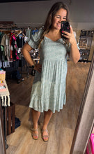 Load image into Gallery viewer, DAISY DREAMS MIDI DRESS
