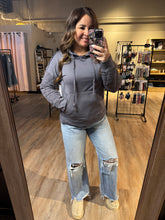 Load image into Gallery viewer, GREY QUILTED PULLOVER
