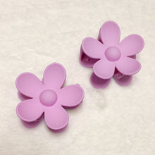 Load image into Gallery viewer, LARGE FLOWER CLAW CLIPS
