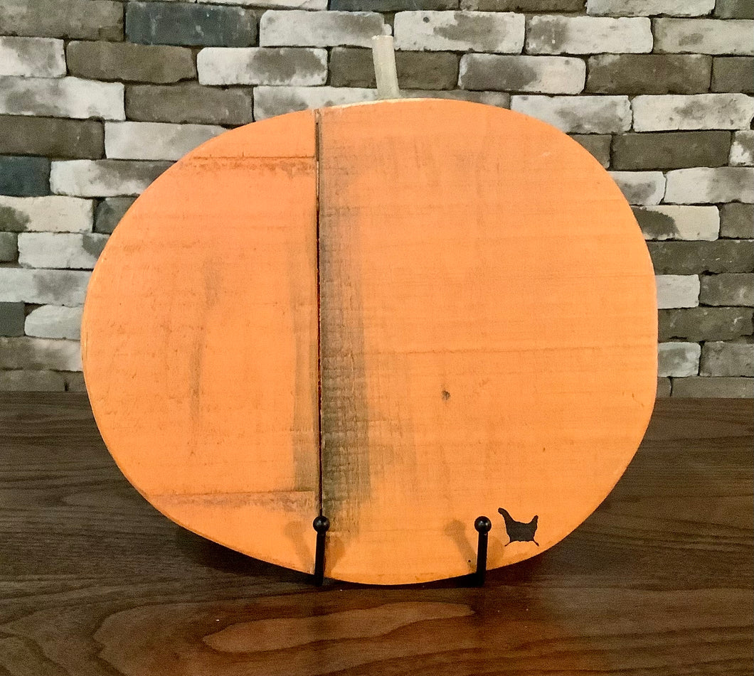 RUSTIC ORANGE WOODEN PUMPKIN