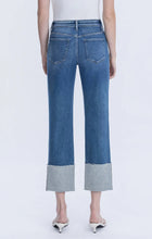 Load image into Gallery viewer, VERVET TERESA CROP STRAIGHT JEANS
