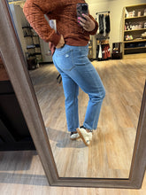 Load image into Gallery viewer, VERVET MORGAN HIGH RISE TAPERED STRAIGHT JEAN
