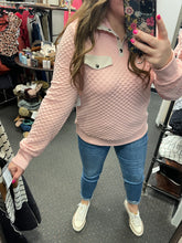 Load image into Gallery viewer, LIGHT PINK QUILTED PULLOVER
