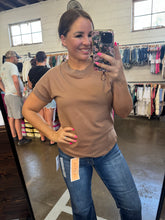 Load image into Gallery viewer, MOCHA RIBBED TRIM TOP
