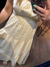 Load image into Gallery viewer, DAISY DAYDREAM MIDI DRESS
