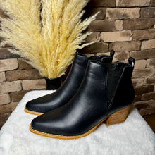 Load image into Gallery viewer, LEX BLACK BOOTIE
